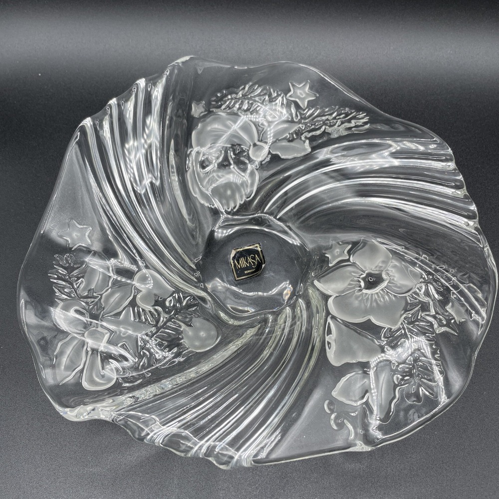 Mikasa Glass Bon Bon Bowl Plate 8 3/4" Christmas Holiday Candy Dish Platter